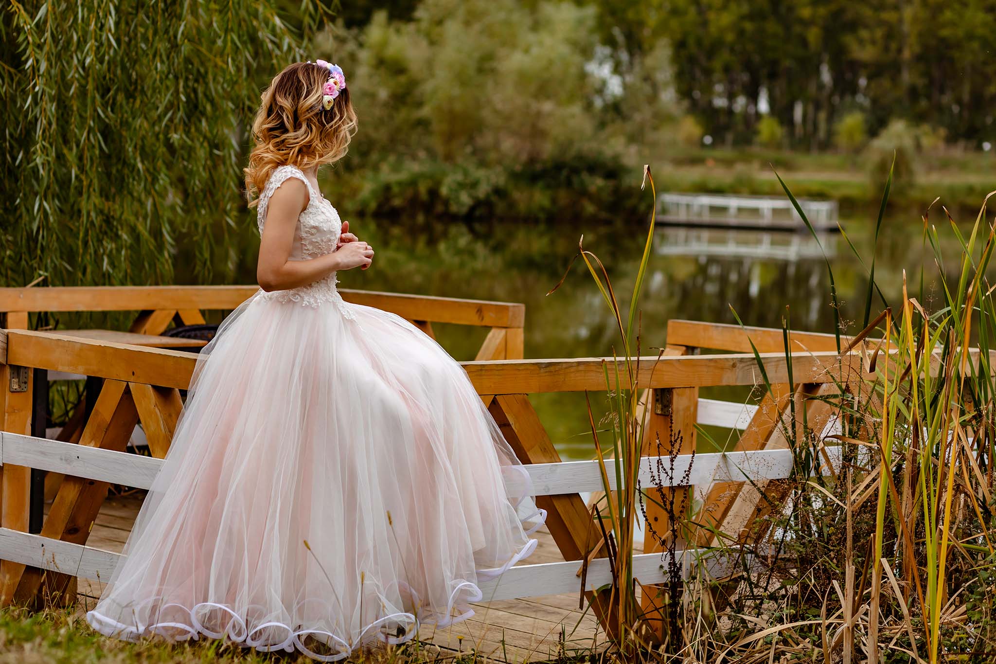 Ședința foto after wedding presărată cu veselie și multă voie bună