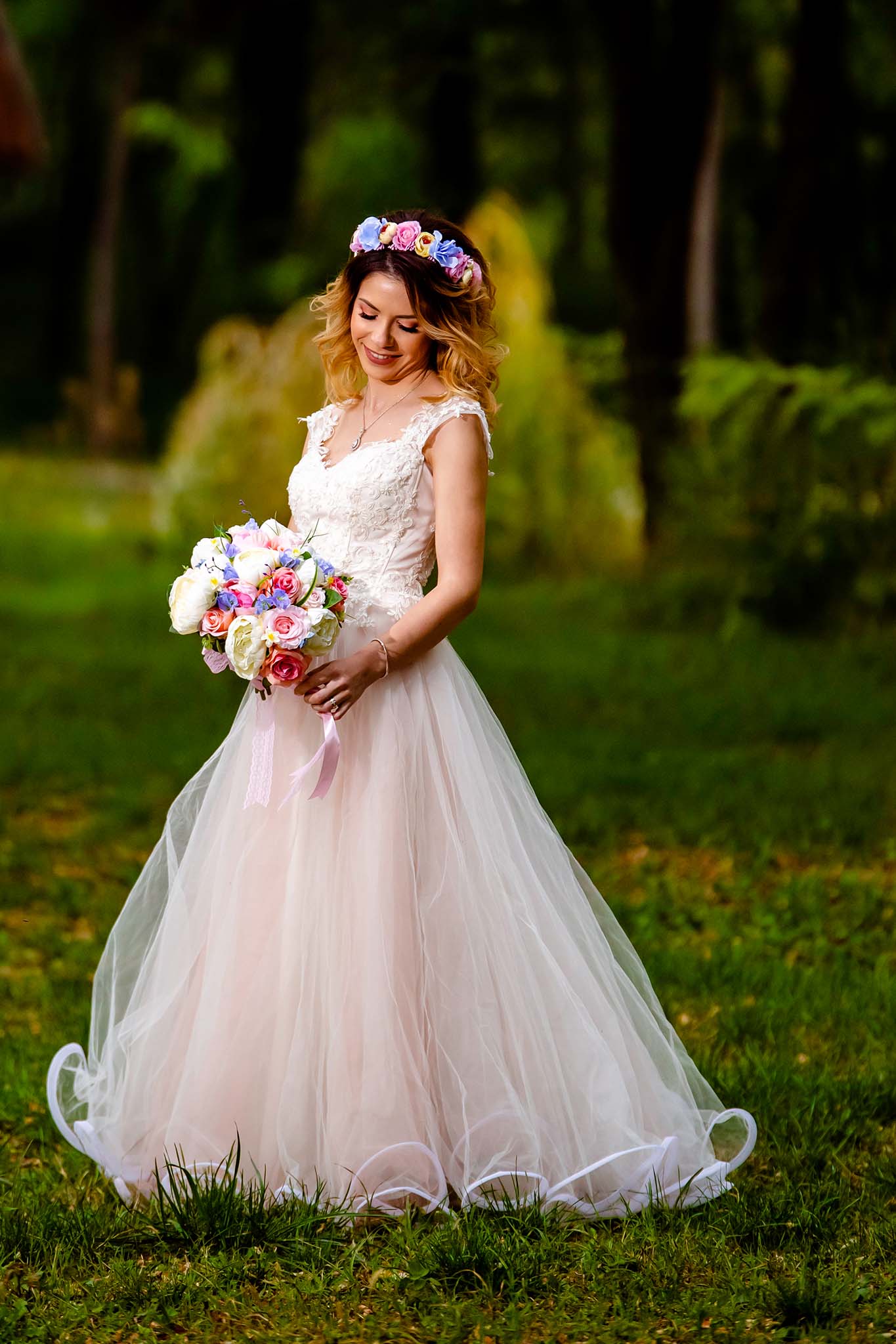 Ședința foto after wedding presărată cu veselie și multă voie bună